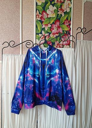 Красиве худі з капюшоном космос з вовком.