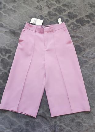 Новые сиреневые фиолетовые удлиненные шорты бермуды с прошитой стрелкой от zara