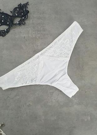Белые трусы стринги с кружевом marks &amp; spencer