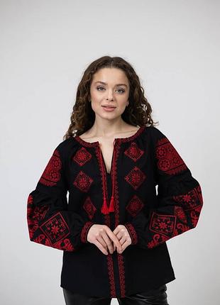 Вышитая блузка женская черная красная вышиванка