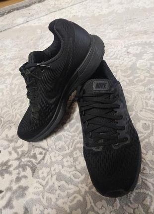 Кросівки чоловічі 3