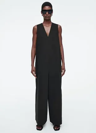 Комбінезон жіночий cos oversized v-neck jumpsuit / xs