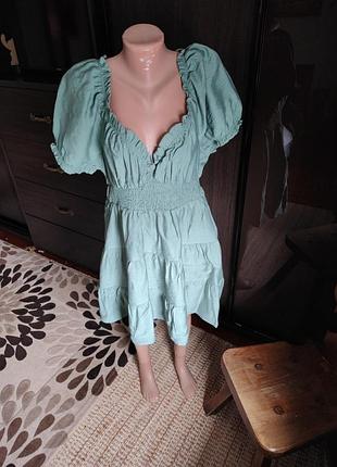 Платье шикарное