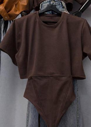 Жіноча шоколадна футболка з корсетною посадкою