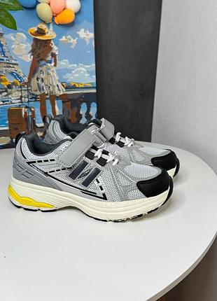 Кроссовки на мальчика