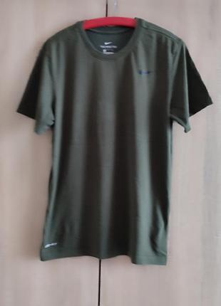 Базова футболка nike