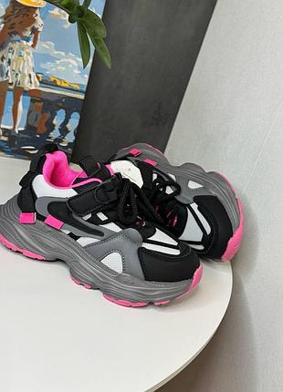 Кросівки для дівчинки