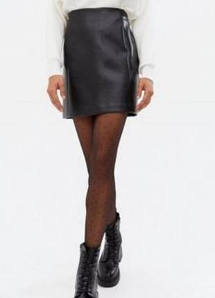 Мини юбка из экокожи, р.14 new look, без нюансов