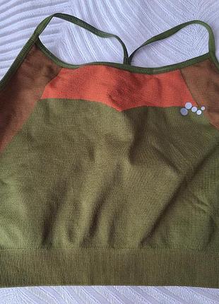 Зеленый спортивный топ фирмы only play размер l