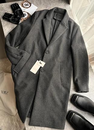 Чоловіче пальто з вовни zara