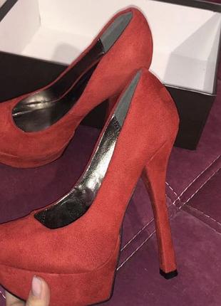 Туфлі замшеві