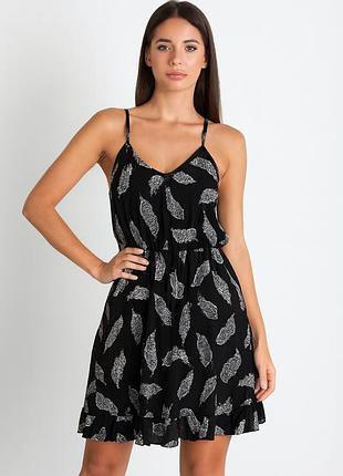 Чорна сукня віскоза в листочки h&m