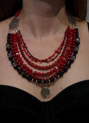 Ожерелье, колье, коралл