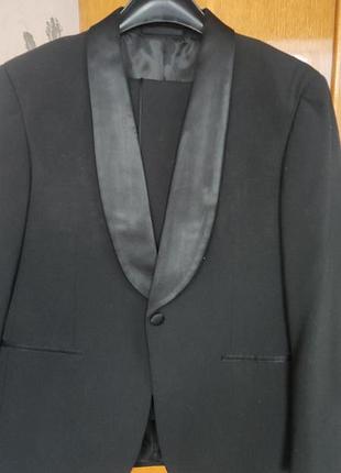 Костюм свадебный