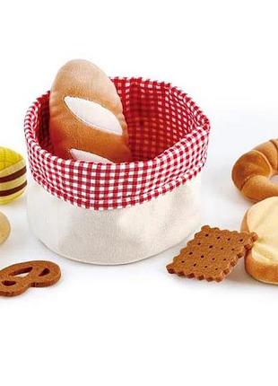 Игровой набор hape e3168 корзина с выпечкой набор текстильніх игрушек