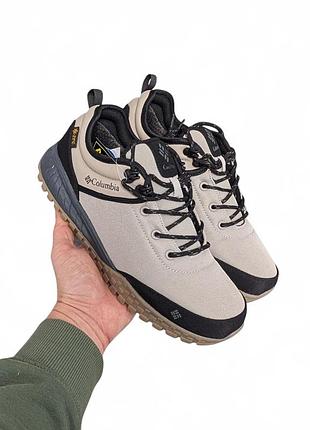 Мужские кроссовки columbia waterpoof бежевые (gore-tex)