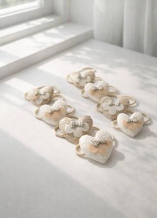 Набір декоративних гумок для волосся з м'якими сердечками та бантиками модні аксесуари для зачісок еластичні гумки 20 шт.