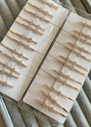 Набір заколки-невидимки з стразами у формі бантика 24 шт універсальний аксесуар для щоденного використання золотистий