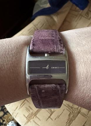 Годинник dkny