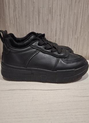 Кроссовки на мальчика