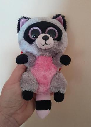 Игруга енот