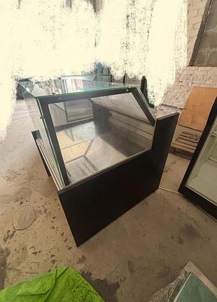 Холодильна вітрина куб 5