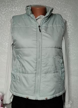 Жилетка безрукавка