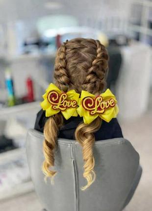 Желтые бантики love