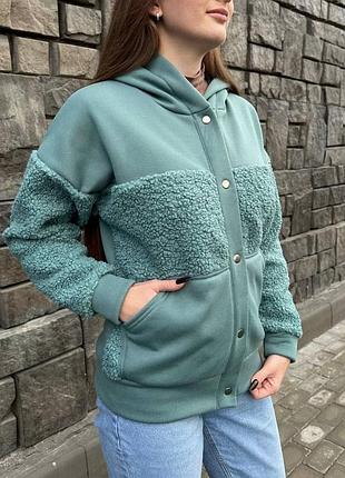 Тепла кофта з капішоном на флісі з вставками тедді на кнопках вітрівка