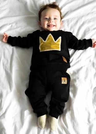 Чёрный детский костюм штаны на манжетах с кофтой золотая корона для мальчика девочки2 фото