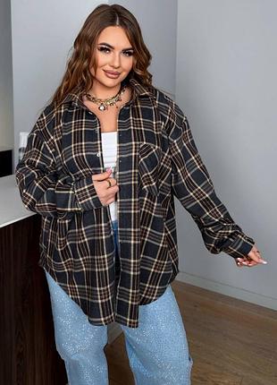 Оверсайз рубашка в клетку с пуговицами с накладным карманом