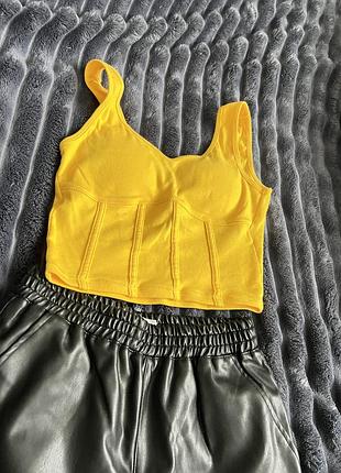 Майка з емітацією корсету з чашками