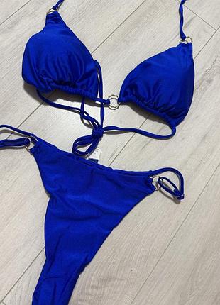 Купальник у кольорі електрик