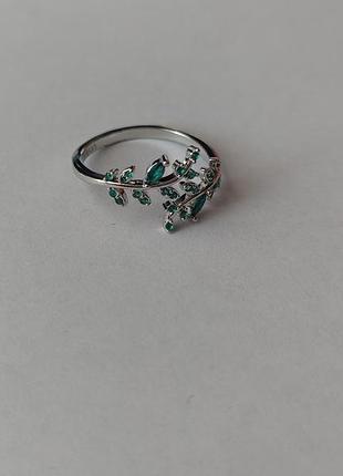 Серебрянное кольцо 925 пробы в форме листьев