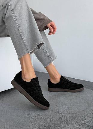 Жіночі базові кеди