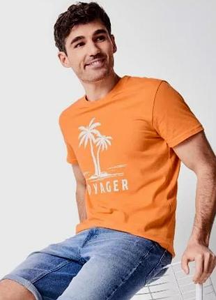 Чоловіча помаранчева футболка