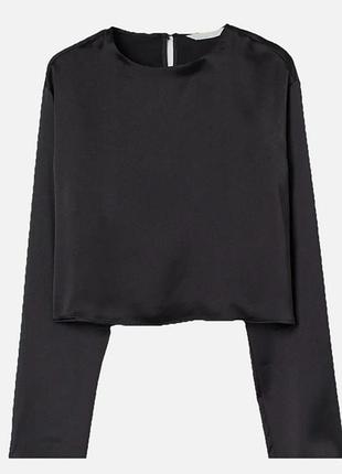 Чорна атласна блузка