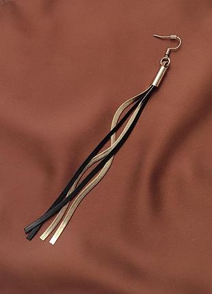 Длинная одиночная серьга