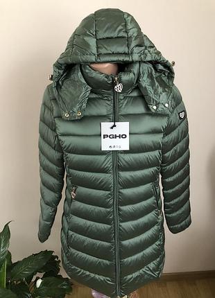 Чудова  демісезонна нова подовжена курточка.