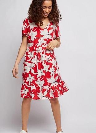 Красное платье платье платье в цветочный принт