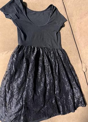 Сукня чорного кольору