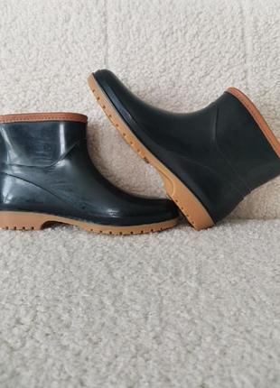 Резиновые сапоги demar женские.