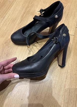Продам жіночі туфлі tommy hilfiger 37р