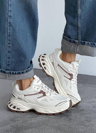 Кроссовки женские бежевые / светло-бежевые кроссовки на массивной подошве / бежевые кроссовки на платформе