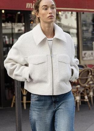 Бомбер букле oversize zara
