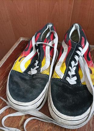 Кроссовки женские 111