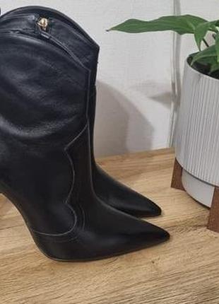 Ботинки/ ботільони/ полусапожки 41 розмір