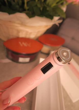 Medicube age-r booster pro pink