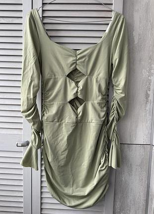 Оливкова сукня по фігурі