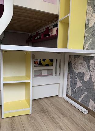 Стіл дитячий 3